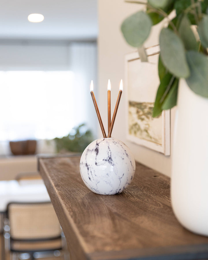 Neva Vase, White Marble