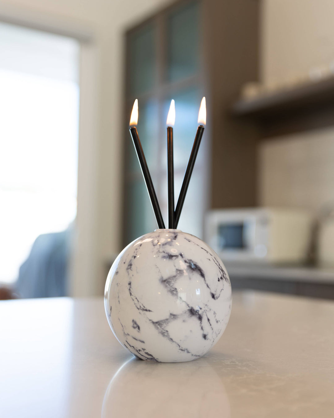 Neva Vase, White Marble
