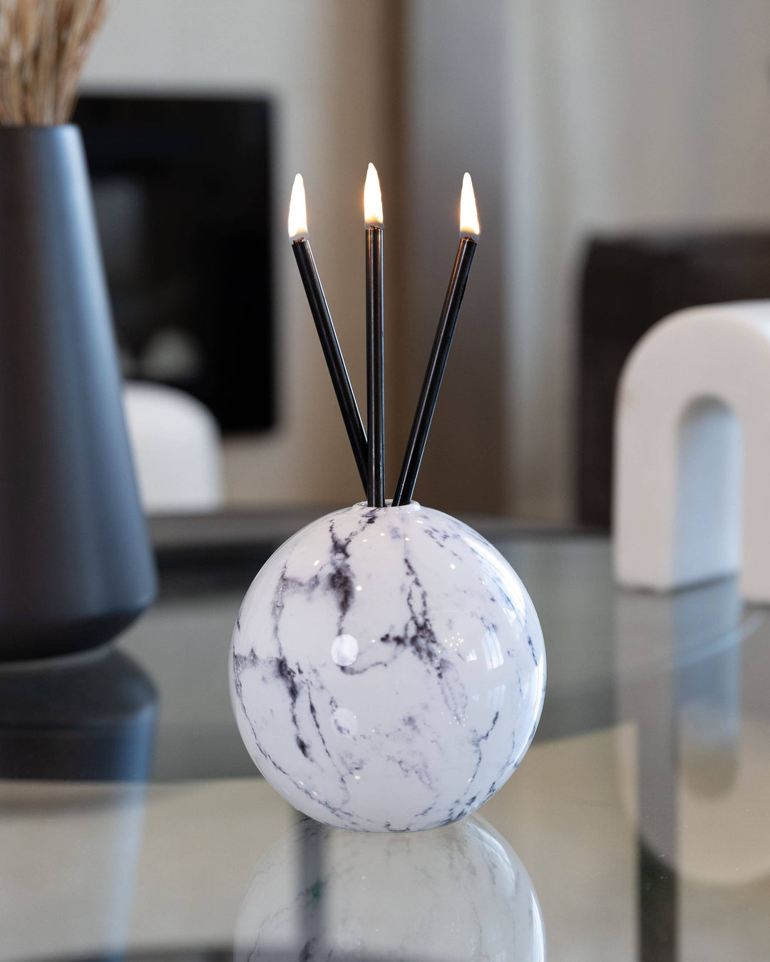 Neva Vase, White Marble