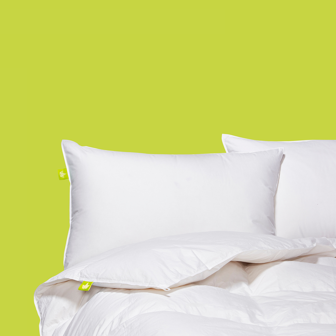 700 Loft Canadian Hutterite White Down Duvet