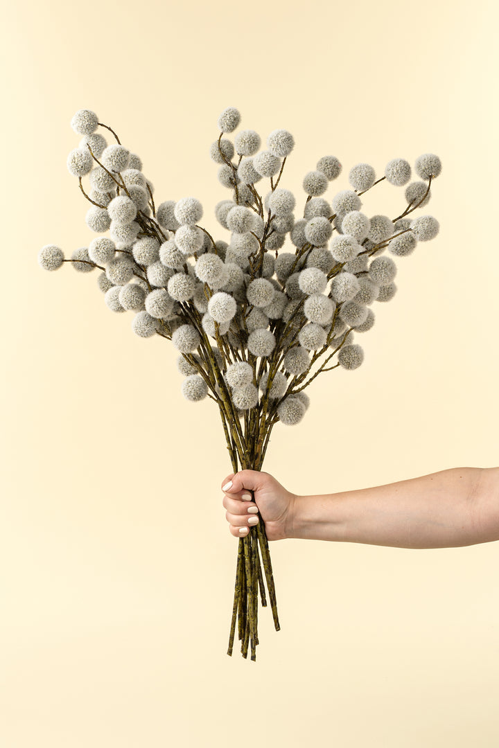 Fuzzy Pom Pom Spray