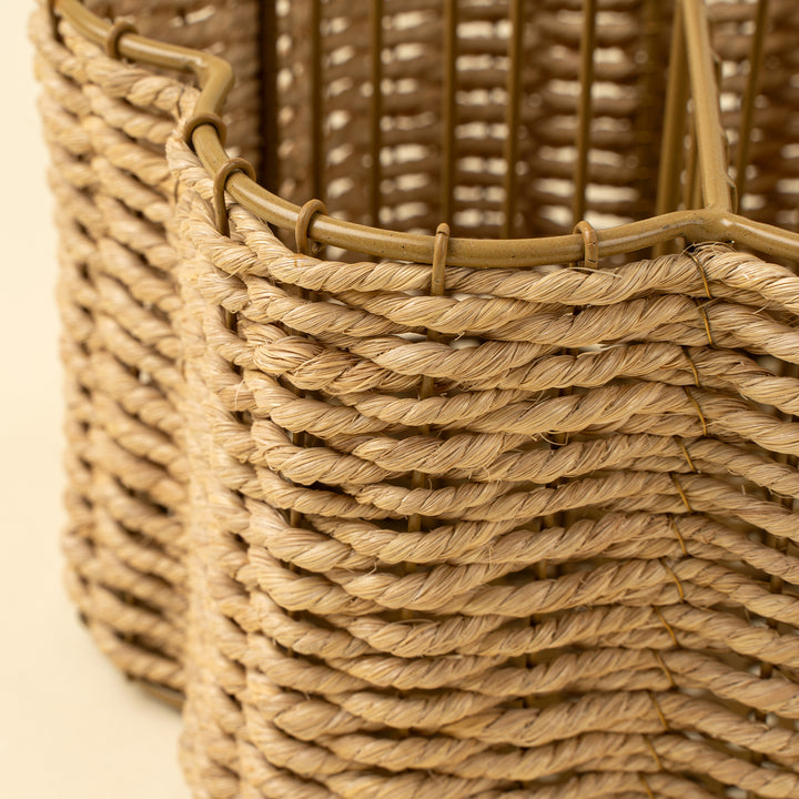 Scalloped Woven Cutlery Holder