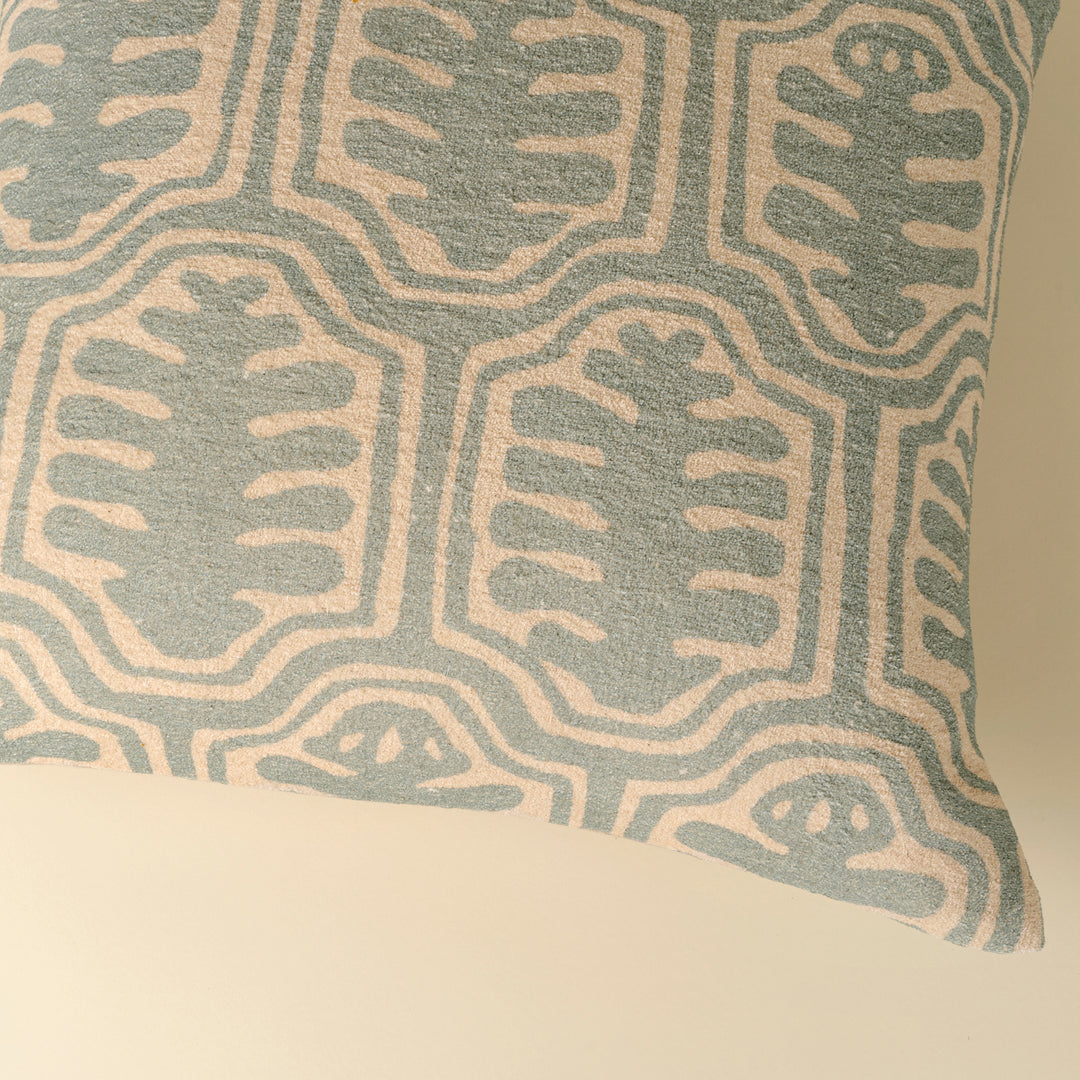 20x20 Oleander Pillow, Blue