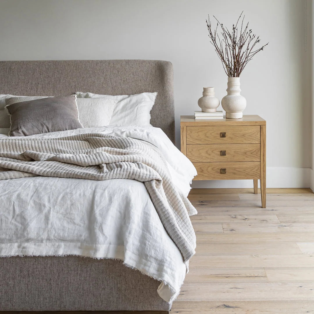 Fay Storage Bed | Queen
