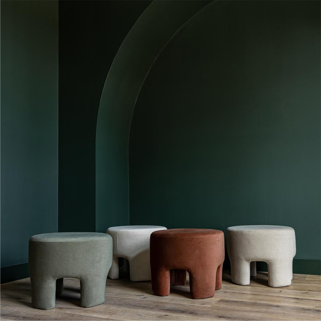 Ginger ottoman