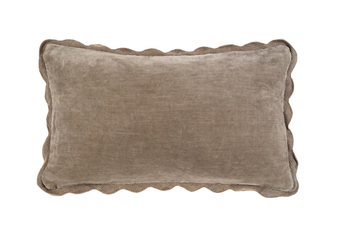 21x12 Velvet Scallop Pillow